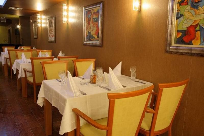 Hotel City Pleven Exterior photo