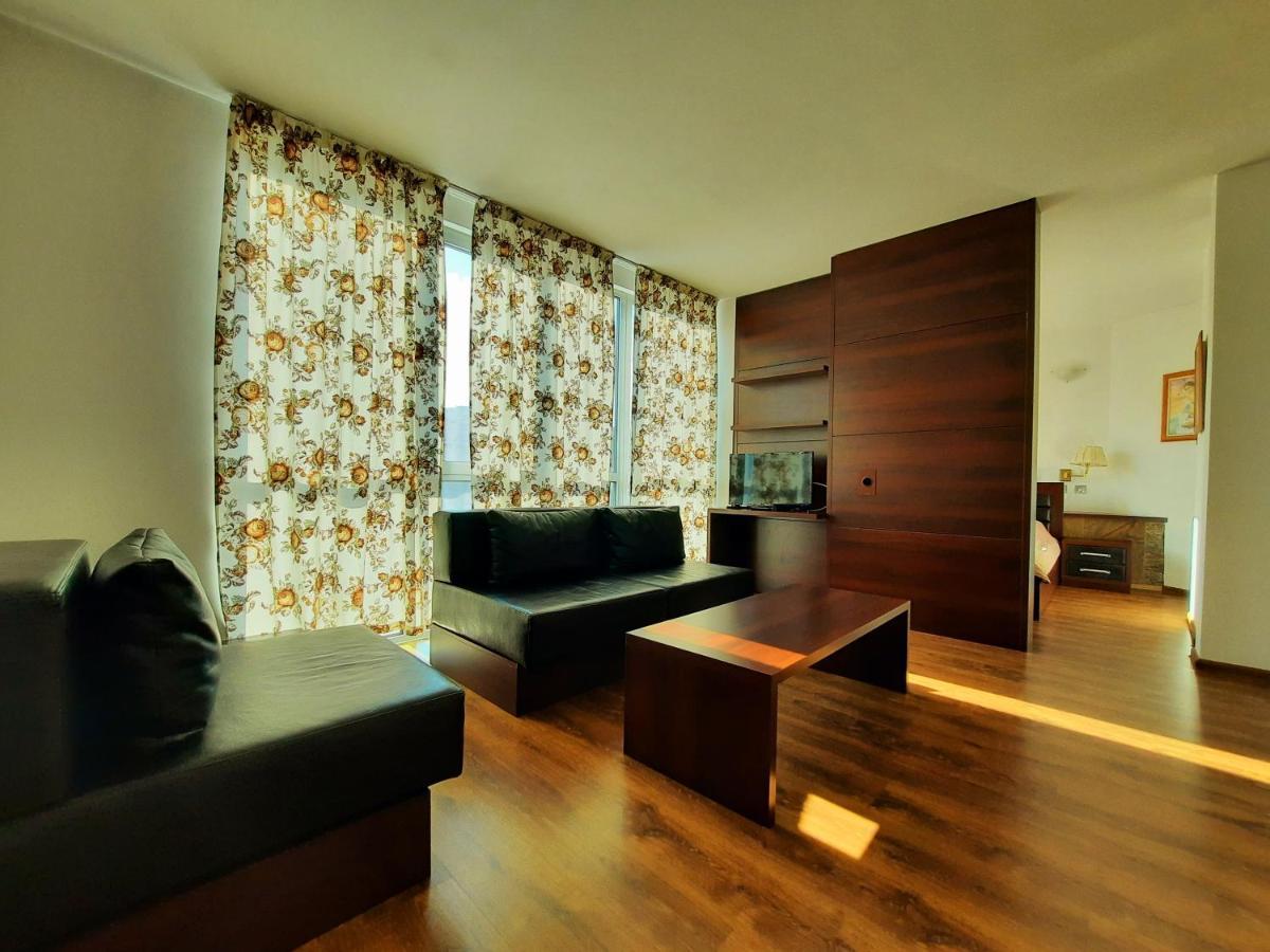 Hotel City Pleven Exterior photo