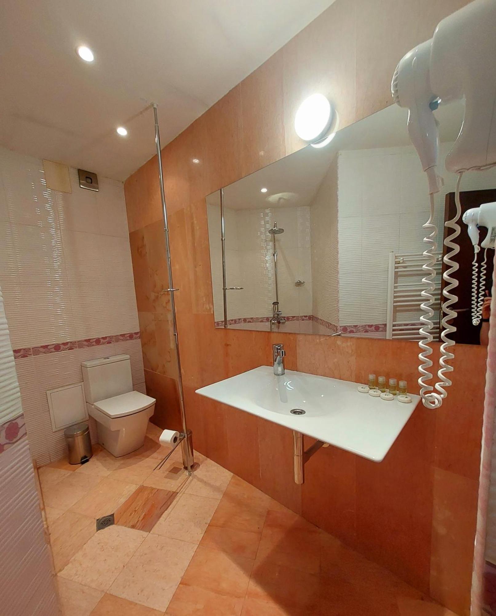 Hotel City Pleven Exterior photo